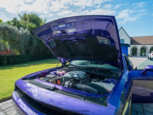 Used 2016 Dodge Challenger SRT Hellcat image 22