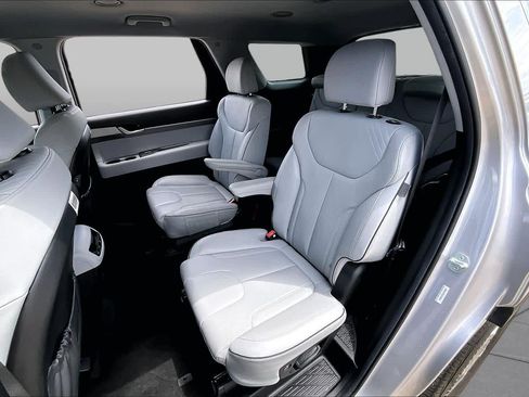 Used 2025 Hyundai Palisade SEL AWD/4WD image 21