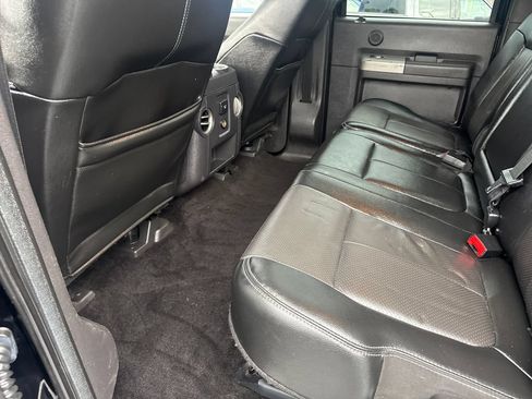 Used 2016 Ford F250 Lariat w/ Lariat Ultimate Package AWD/4WD image 14