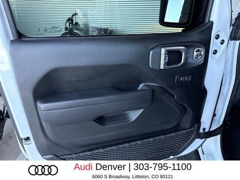 Used 2024 Jeep Wrangler Unlimited Sport AWD/4WD image 9