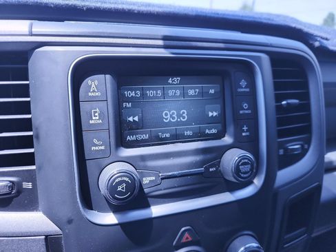 Used 2018 RAM 2500 Tradesman w/ Chrome Appearance Group AWD/4WD image 16