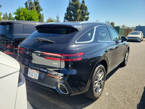 Used 2024 Genesis GV70 2.5T w/ Cargo Package AWD/4WD image 5