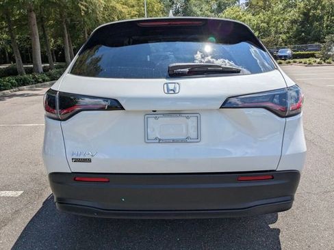 New 2026 Honda HR-V LX image 8