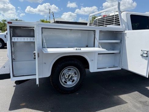Used 2020 Ford F250 XL w/ Power Equipment Group image 13