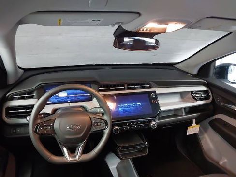 New 2027 Chevrolet Bolt LT FWD image 26