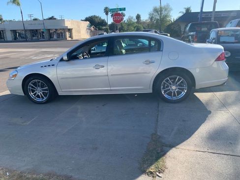 Used 2011 Buick Lucerne Super image 3