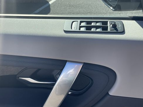 Used 2024 Land Rover Discovery Sport S image 20