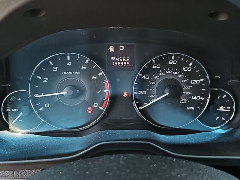 Used 2011 Subaru Outback 2.5i Premium image 17