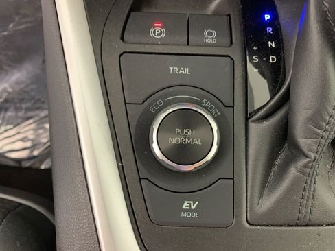Used 2023 Toyota RAV4 XLE w/ Convenience Package AWD/4WD image 27