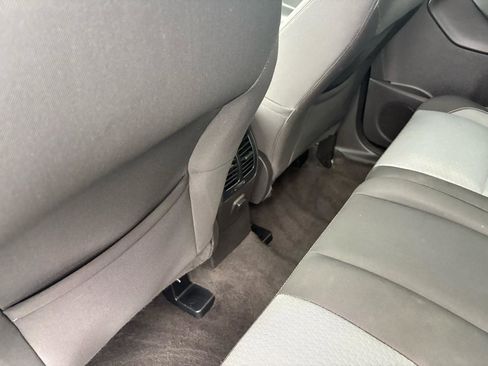 Used 2017 Ford Escape SE AWD/4WD image 31