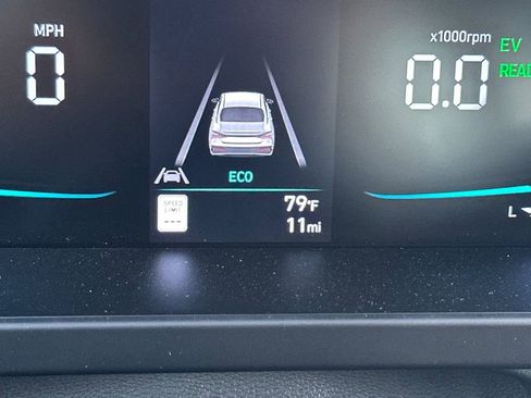 New 2026 Hyundai Elantra Blue image 21