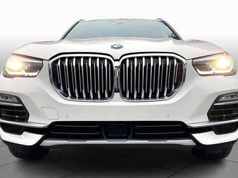 Used 2021 BMW X5 xDrive40i w/ Premium Package 3 image 2