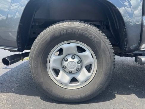 Certified 2023 Toyota Tacoma SR AWD/4WD image 10