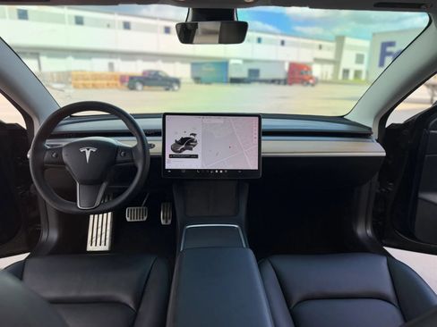 Used 2021 Tesla Model 3 Standard Range Plus RWD image 24