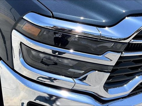 Certified 2025 RAM 2500 Big Horn AWD/4WD image 27