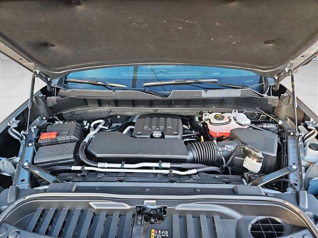 New 2026 Chevrolet Silverado 1500 Custom w/ Turbomax Blackout Package AWD/4WD image 16