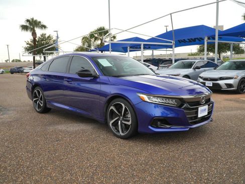 Used 2022 Honda Accord Sport image 3