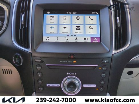 Used 2018 Ford Edge Titanium w/ Equipment Group 301A image 18