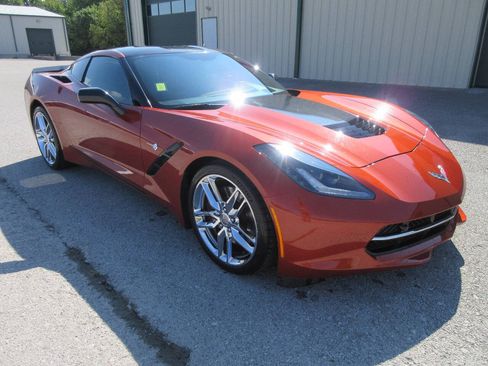 Used 2016 Chevrolet Corvette Stingray Coupe w/ 3LT Preferred Equipment Group RWD image 9