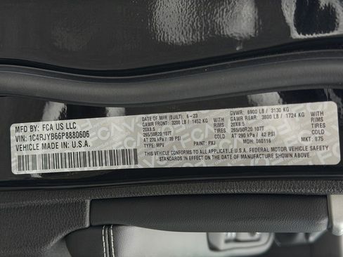 Used 2023 Jeep Grand Cherokee 4WD 4xe w/ Luxury Tech Group II image 25