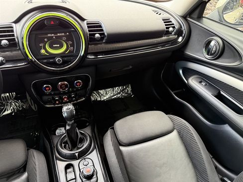Used 2017 MINI Cooper Clubman S image 18