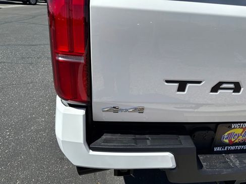 New 2026 Toyota Tacoma SR5 AWD/4WD image 4