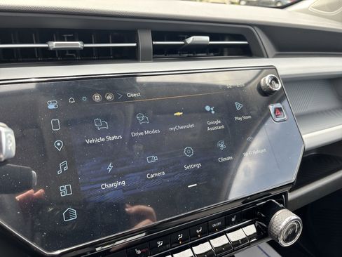 New 2027 Chevrolet Bolt LT w/ Comfort Package FWD image 16
