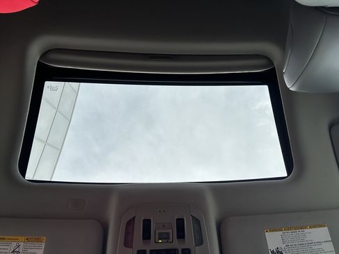 Certified 2021 Toyota Highlander XLE image 20