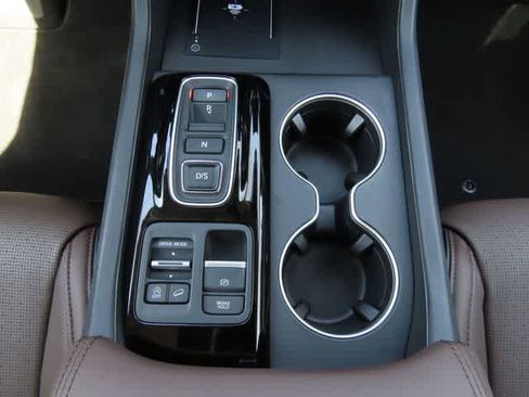 Certified 2025 Honda Pilot Elite image 27