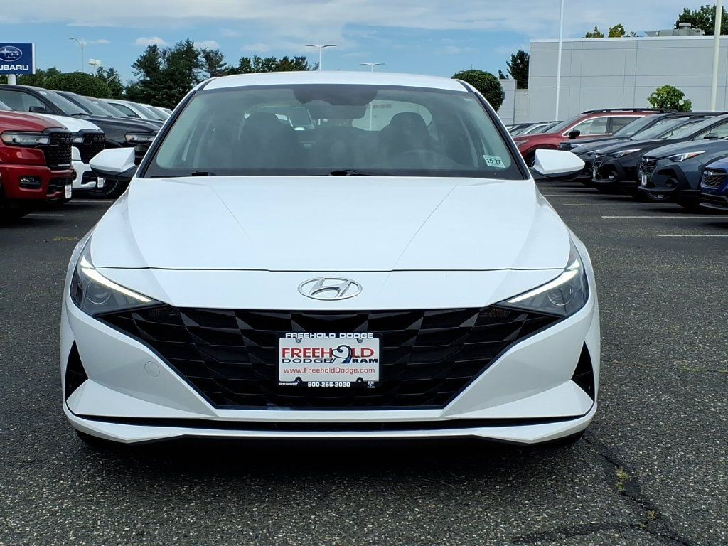 Used 2023 Hyundai Elantra Blue w/ Preferred Accessory Package FWD image 2