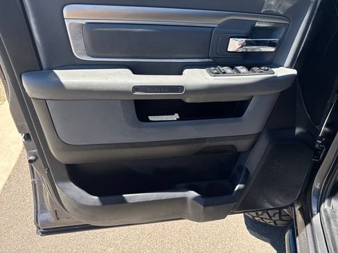 Used 2015 RAM 2500 SLT w/ Luxury Group AWD/4WD image 10