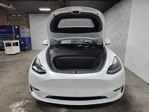 Used 2023 Tesla Model Y Long Range image 59
