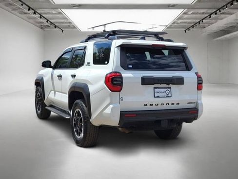Used 2025 Toyota 4Runner TRD Off-Road AWD/4WD image 3