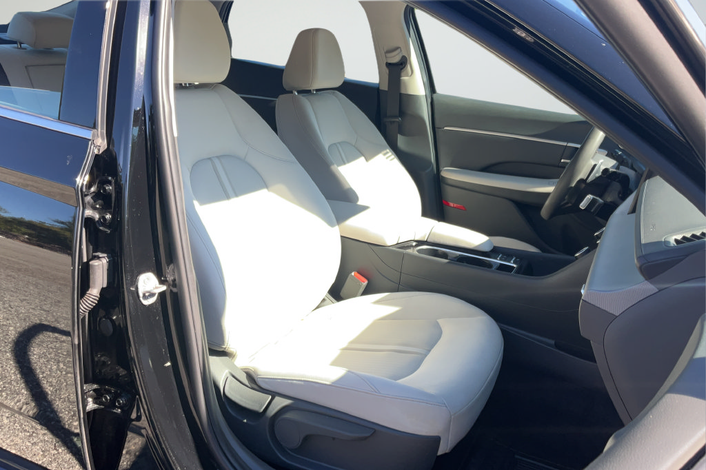 Used 2024 Hyundai Sonata SEL FWD image 19