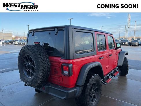 Used 2024 Jeep Wrangler Willys image 2