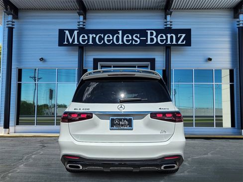 New 2026 Mercedes-Benz GLS 450 4MATIC image 5