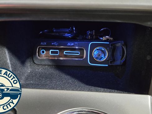 Used 2017 Jeep Grand Cherokee Overland w/ Jeep Active Safety Group image 17