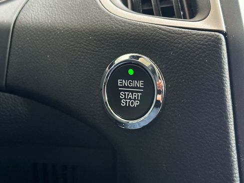 Used 2024 Ford Edge SEL AWD/4WD image 24