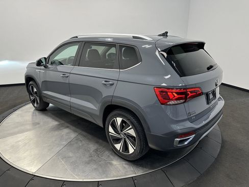 Used 2023 Volkswagen Taos SE AWD/4WD image 5