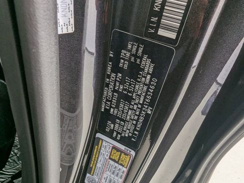 New 2026 Kia Carnival LX FWD image 27