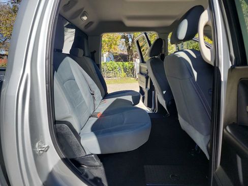 Used 2016 RAM 3500 Tradesman w/ Chrome Appearance Group image 34