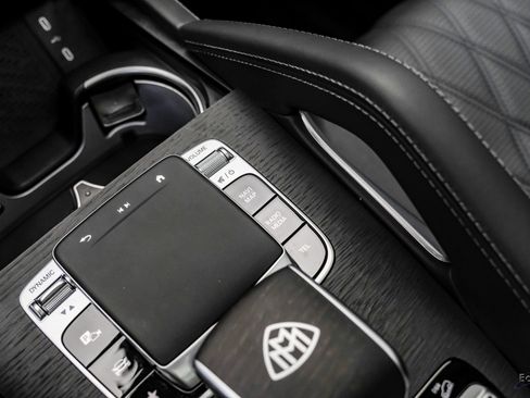 Used 2024 Mercedes-Benz Maybach GLS 600 4MATIC image 66