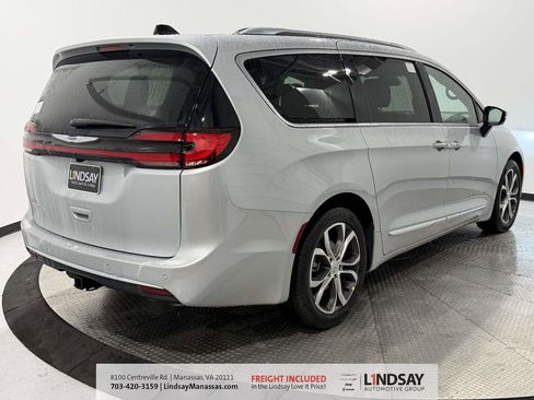 New 2026 Chrysler Pacifica Pinnacle w/ Trailer Tow Group image 6