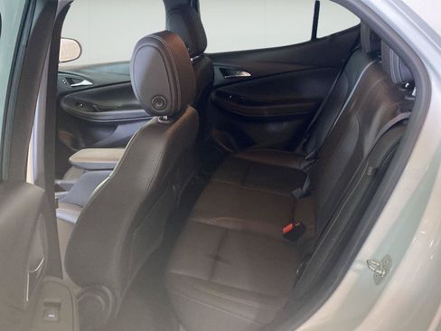 Used 2024 Buick Encore GX Sport Touring FWD image 21
