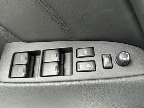 Used 2015 INFINITI Q60 Convertible w/ Premium Package image 18