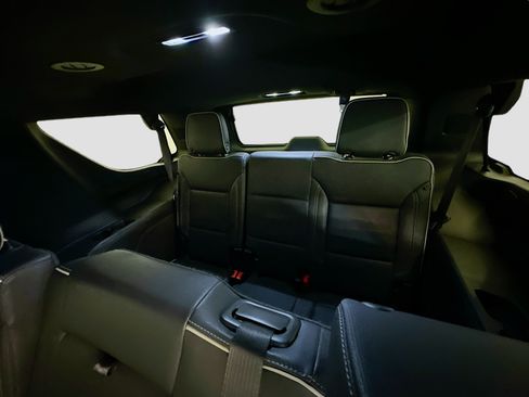 Used 2024 GMC Yukon SLT image 30