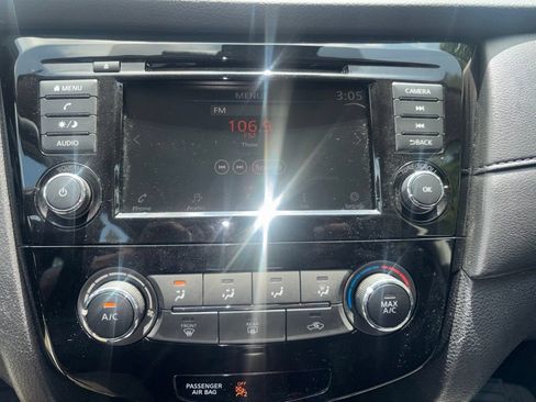 Used 2020 Nissan Rogue S AWD/4WD image 17