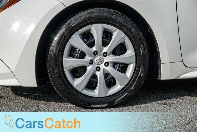 Used 2020 Toyota Corolla LE FWD image 16