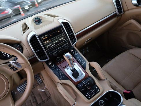 Used 2013 Porsche Cayenne GTS image 29
