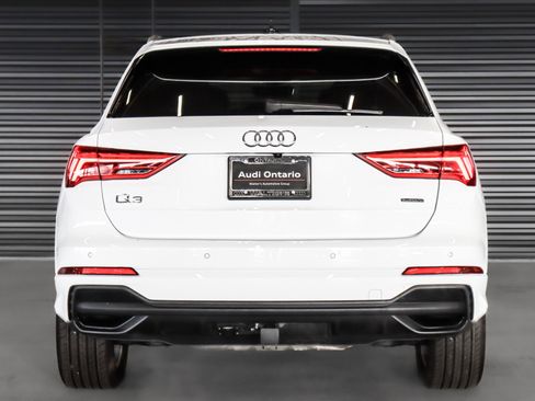Certified 2024 Audi Q3 2.0T Premium Plus w/ Premium Plus Package image 16